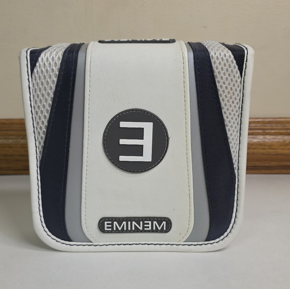 Bioworld 2001 Eminem White Portable CD Case Holds 24
